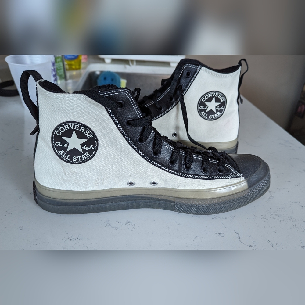 Converse Chuck Taylor All Star CX Faux Fur Lining.